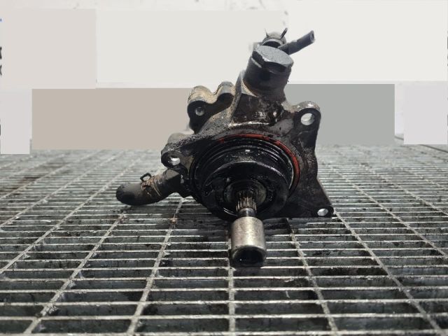 bontott NISSAN NAVARA Vákumpumpa