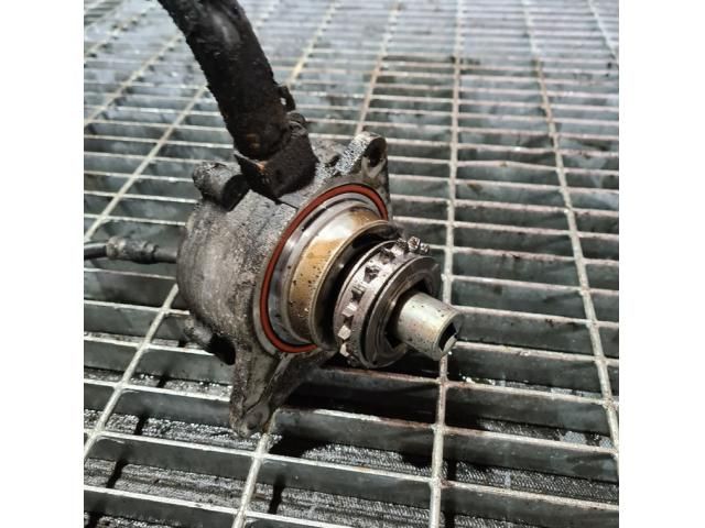 bontott NISSAN NAVARA Vákumpumpa