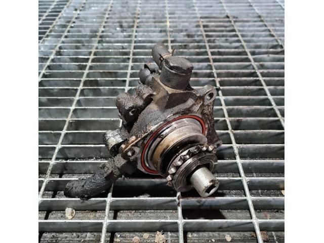 bontott NISSAN NAVARA Vákumpumpa