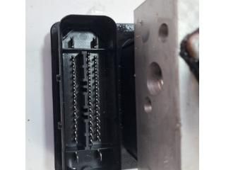 bontott NISSAN NAVARA ABS Kocka