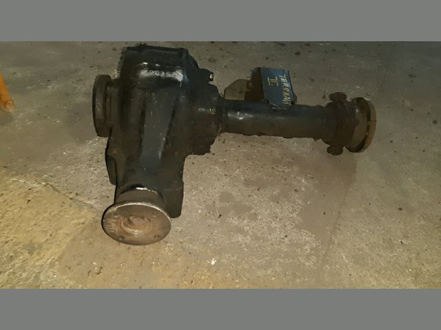 bontott NISSAN NAVARA Első Differenciálmű