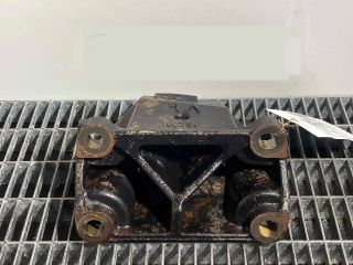 bontott NISSAN NAVARA Motor Tartó Bak (Pozíciófüggetlen)