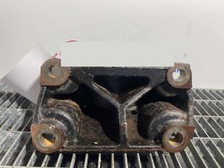 bontott NISSAN NAVARA Motor Tartó Bak (Pozíciófüggetlen)