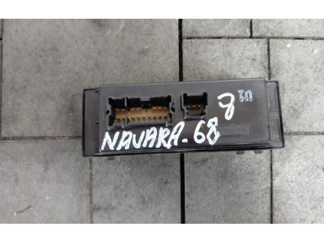 bontott NISSAN NAVARA Ablakemelő Kapcsoló Négyes / Kettes