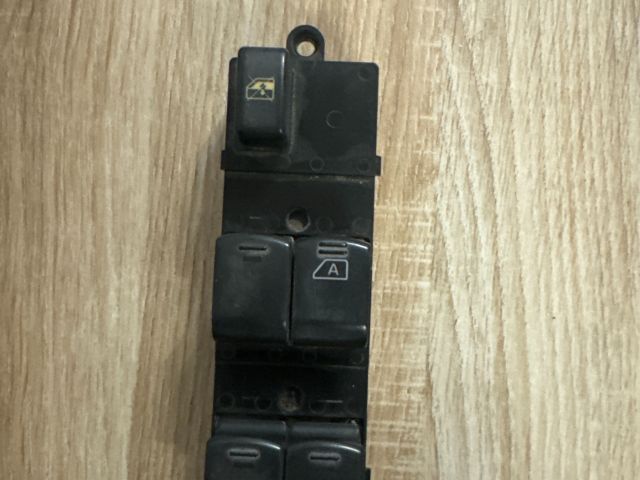 bontott NISSAN NAVARA Ablakemelő Kapcsoló (Pozíciófüggetlen)