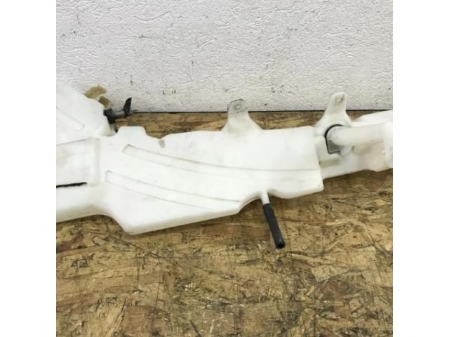 bontott NISSAN NAVARA Ablakmosó Tartály