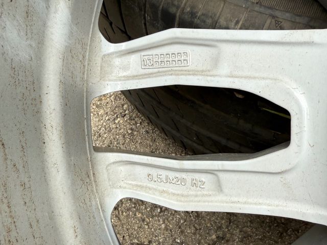 bontott NISSAN NAVARA Alufelni Szett Gumival