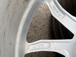 bontott NISSAN NAVARA Alufelni Szett Gumival