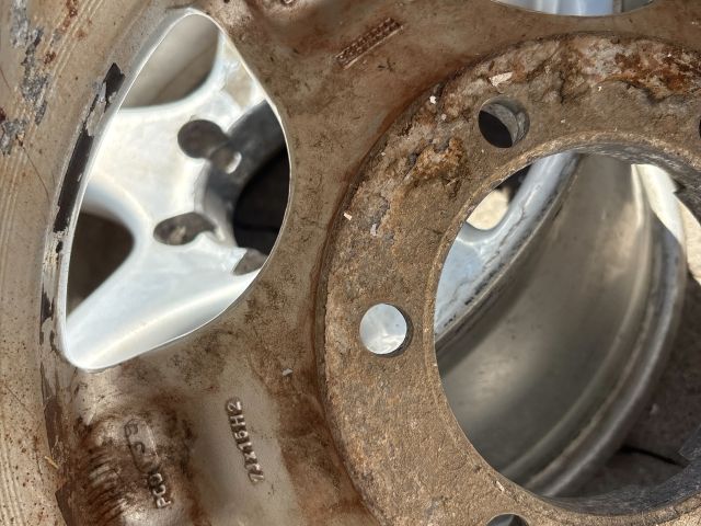 bontott NISSAN NAVARA Alufelni Szett