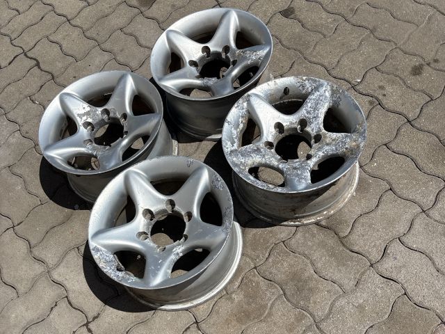 bontott NISSAN NAVARA Alufelni Szett