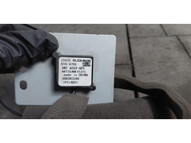 bontott NISSAN NAVARA Antenna Erősítő