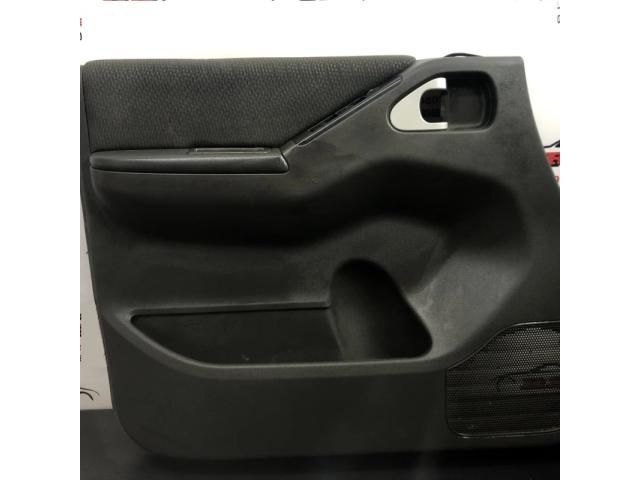 bontott NISSAN NAVARA Bal első Ajtó Kárpit