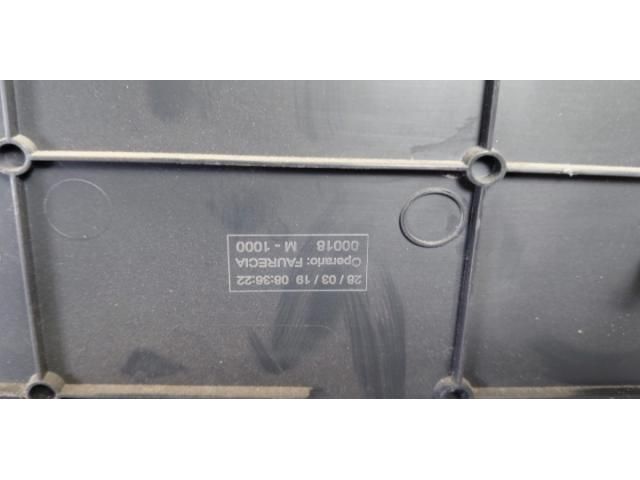 bontott NISSAN NAVARA Bal első Ajtó Kárpit