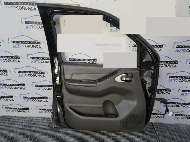 bontott NISSAN NAVARA Bal első Ajtó (Üres lemez)