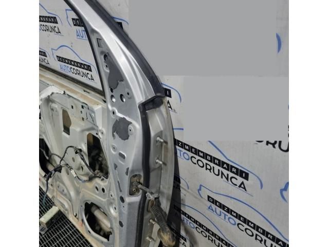 bontott NISSAN NAVARA Bal első Ajtó (Üres lemez)