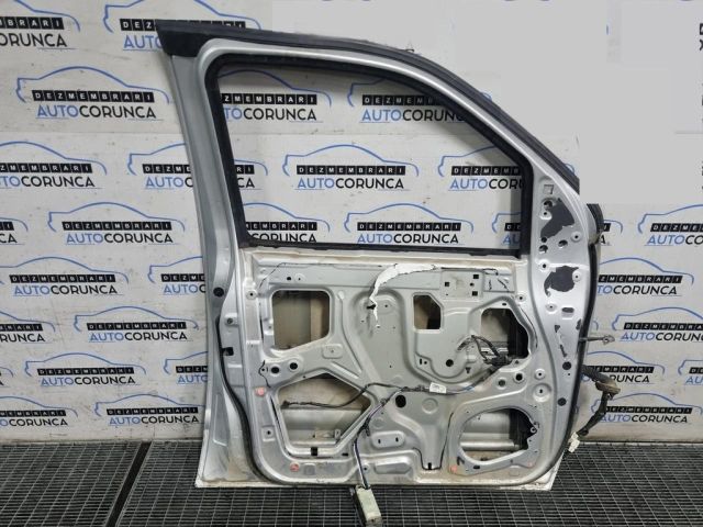 bontott NISSAN NAVARA Bal első Ajtó (Üres lemez)