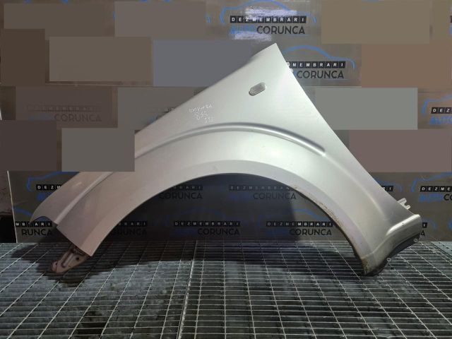 bontott NISSAN NAVARA Bal első Sárvédő