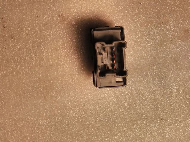 bontott NISSAN NAVARA Bal első Ülésfűtés Kapcsoló