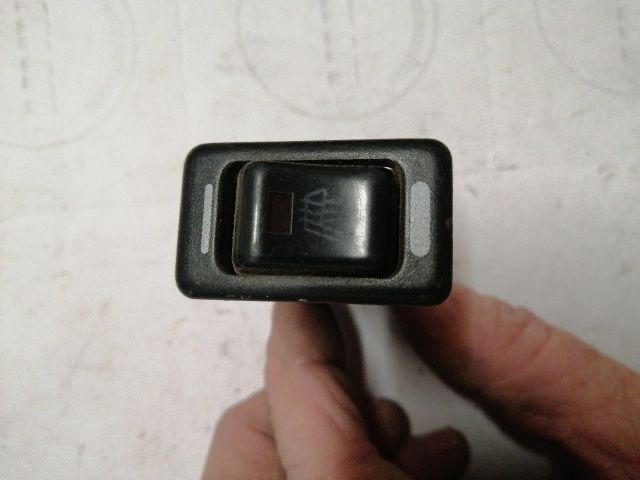 bontott NISSAN NAVARA Bal első Ülésfűtés Kapcsoló