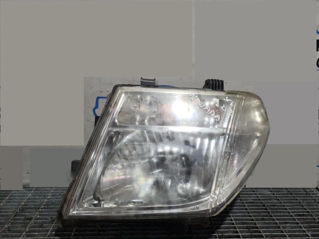 bontott NISSAN NAVARA Bal Fényszóró