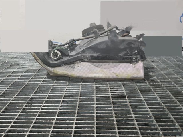 bontott NISSAN NAVARA Bal Fényszóró