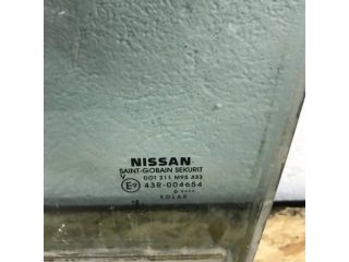 bontott NISSAN NAVARA Bal hátsó Ablak
