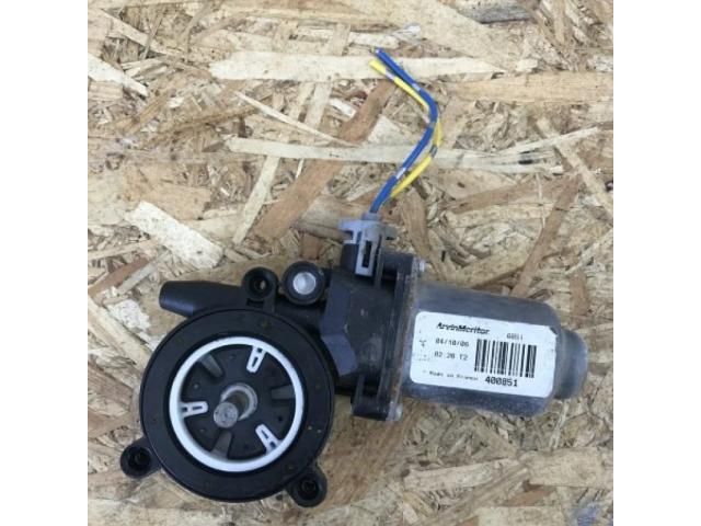 bontott NISSAN NAVARA Bal hátsó Ablakemelő Motor