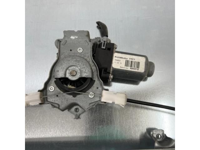 bontott NISSAN NAVARA Bal hátsó Ablakemelő Szerkezet (Elektromos)