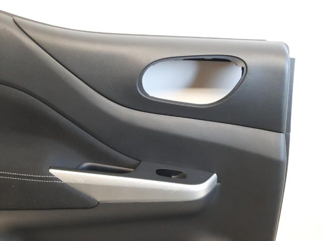 bontott NISSAN NAVARA Bal hátsó Ajtó Kárpit