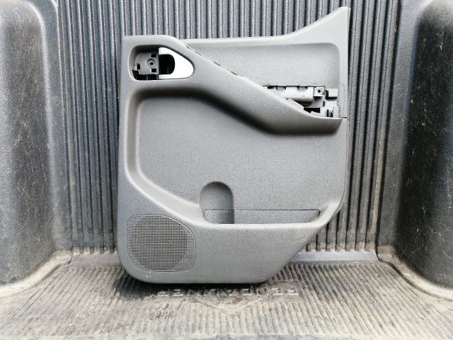 bontott NISSAN NAVARA Bal hátsó Ajtó Kárpit