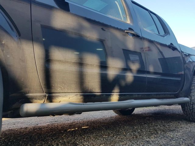 bontott NISSAN NAVARA Bal hátsó Ajtó (Üres lemez)