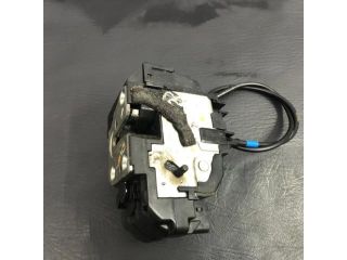 bontott NISSAN NAVARA Bal hátsó Ajtózár