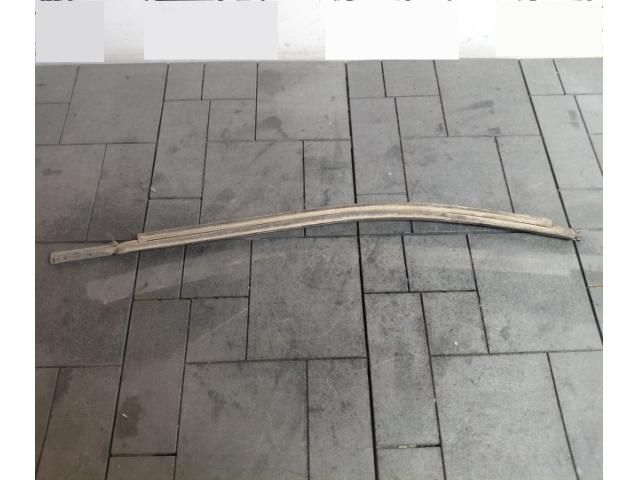 bontott NISSAN NAVARA Bal hátsó Vízlehúzó Gumicsík