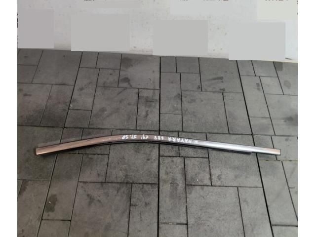 bontott NISSAN NAVARA Bal hátsó Vízlehúzó Gumicsík