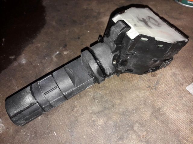 bontott NISSAN NAVARA Bal Kormánykapcsoló Irányjelző