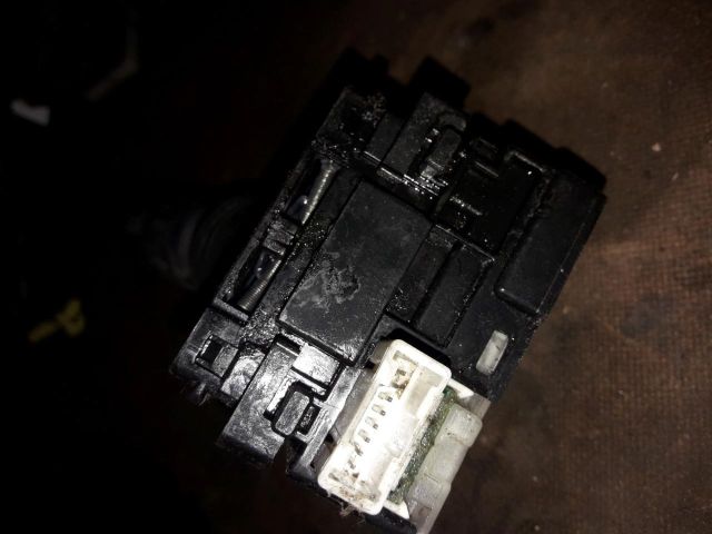 bontott NISSAN NAVARA Bal Kormánykapcsoló Irányjelző