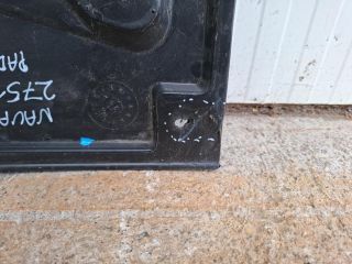 bontott NISSAN NAVARA Csomagtérajtó Burkolat Alsó