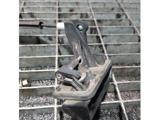 bontott NISSAN NAVARA Csomagtérajtó Kilincs