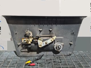 bontott NISSAN NAVARA Csomagtérajtó Kilincs