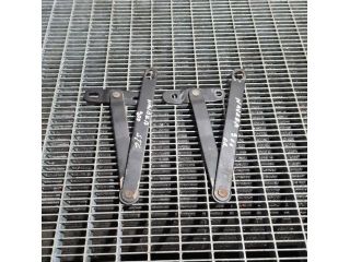 bontott NISSAN NAVARA Csomagtérajtó Zsanér