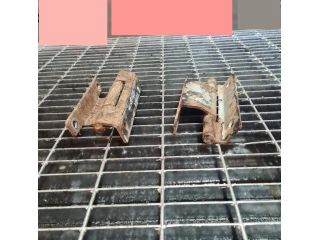 bontott NISSAN NAVARA Csomagtérajtó Zsanér