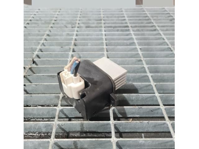 bontott NISSAN NAVARA Előtét Ellenállás Fűtőmotor