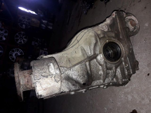 bontott NISSAN NAVARA Első Differenciálmű