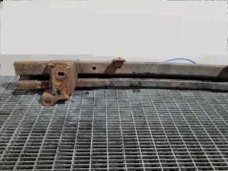 bontott NISSAN NAVARA Első Lökhárító Merevítő (Fém)