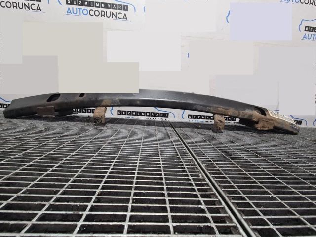 bontott NISSAN NAVARA Első Lökhárító Merevítő (Fém)