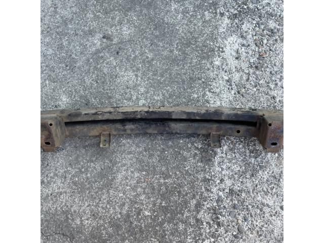 bontott NISSAN NAVARA Első Lökhárító Merevítő (Fém)