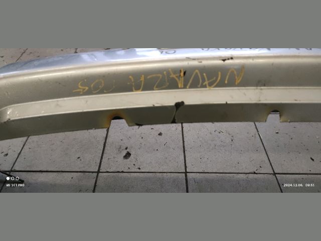 bontott NISSAN NAVARA Első Lökhárító (Részeivel)