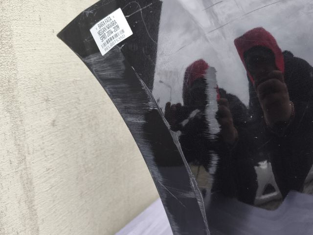 bontott NISSAN NAVARA Első Lökhárító (Üresen)