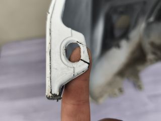 bontott NISSAN NAVARA Első Lökhárító (Üresen)