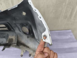 bontott NISSAN NAVARA Első Lökhárító (Üresen)